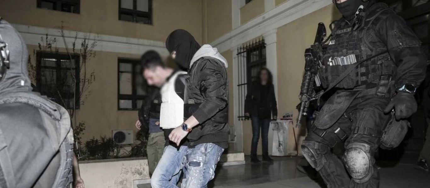 Οι αστυνομικοί που έπεσαν θύματα της «Επαναστατικής Αυτοάμυνας» αποκαλύπτουν: «Άρχισα να φωνάζω στον ασύρματο...»
